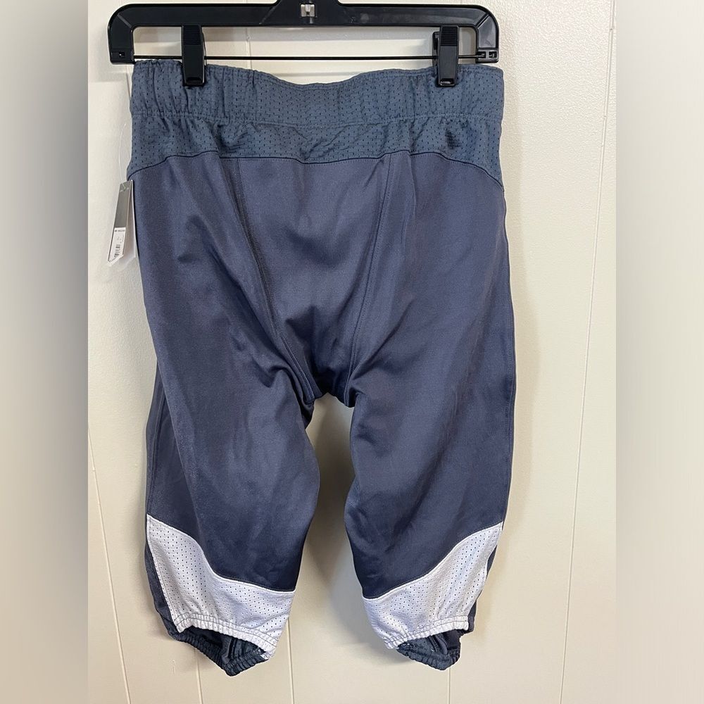 NWT Adidas Men's Press Coverage Football Pants Knee Shorts (No Pads) Sz L - Picture 3 of 11